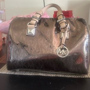 MK Grayson Nickel Mirror Metallic Logo Satchel 🔥🔥
